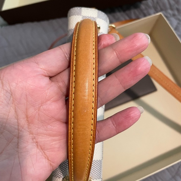 Louis Vuitton croisette Bag - Picture 4 of 8